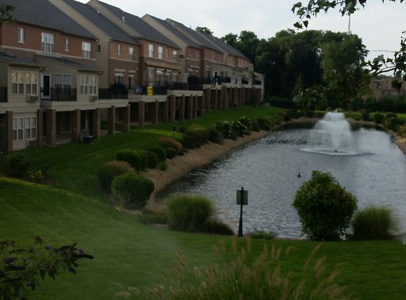 Irish Crossings Townhomes Apartments - South Bend, IN
