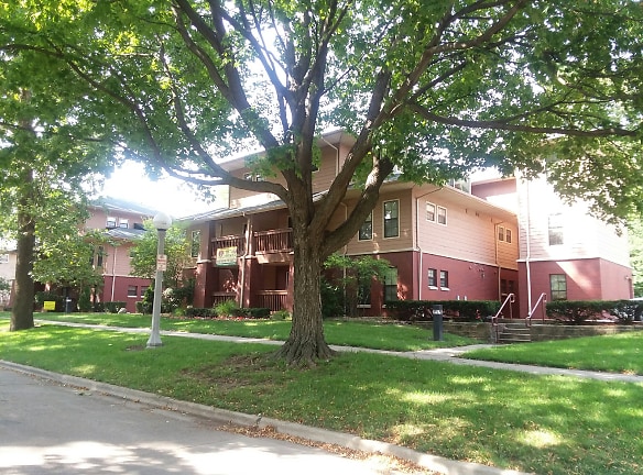 Smith Apartments - Urbana, IL