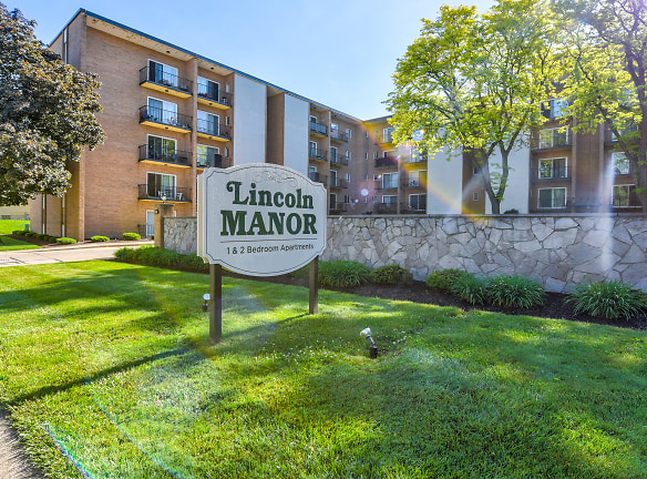 Lincoln Manor Apartments Of Wadsworth - Wadsworth, OH