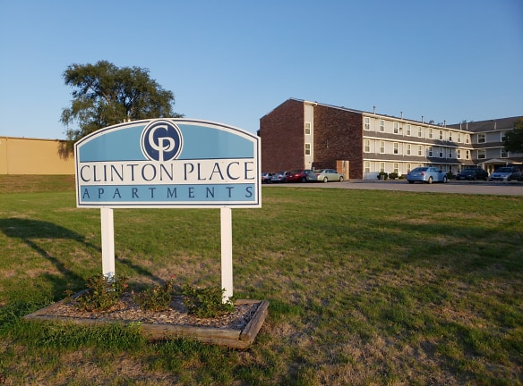 Clinton Place Apartments - Lawrence, KS