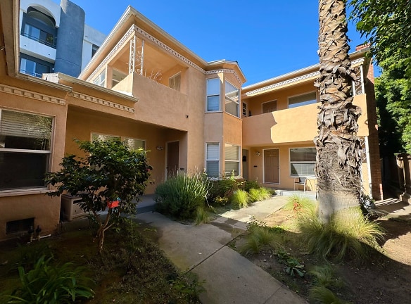 1426 1/2 Midvale Ave - Los Angeles, CA