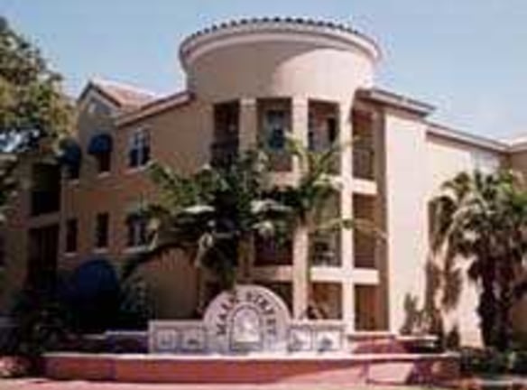 Fountain House Apartments - Miami Lakes, FL