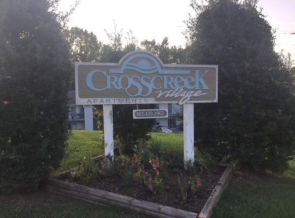 Cross Creek Village Apartments - Sevierville, TN
