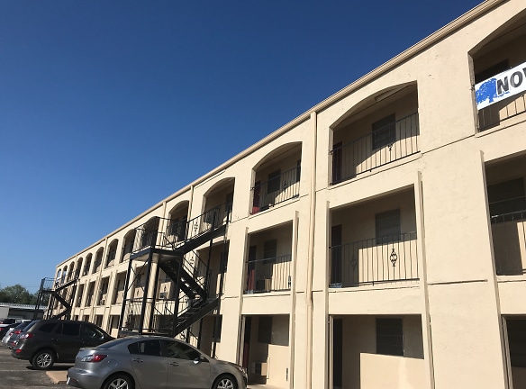 Cliffhouse Apartments - San Angelo, TX