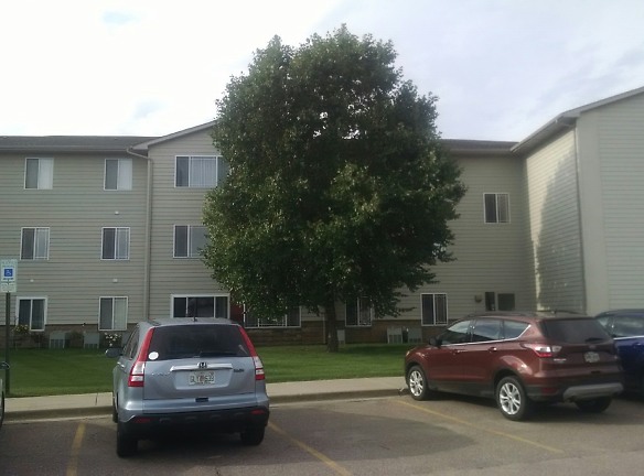 Laverne Lavilla Apartments - Sioux Falls, SD