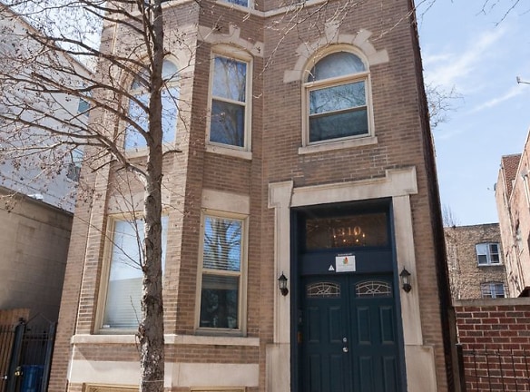 1210 N Marion Ct - Chicago, IL