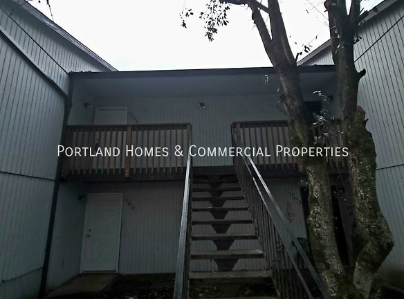 17456 SE Powell Blvd - Portland, OR