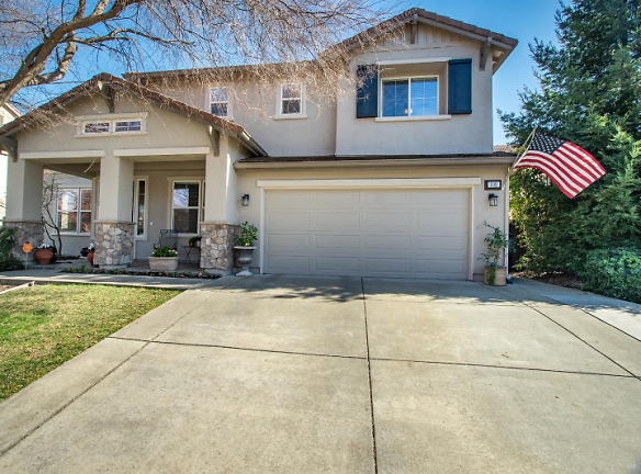 109 Candlewood Ct - Lincoln, CA