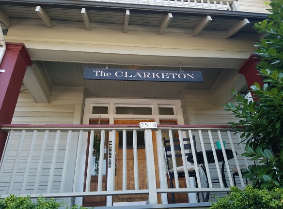 The Clarketon Apartments - Portland, OR