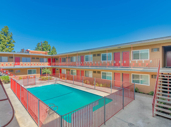 Twin Palms Apartments - Pomona, CA