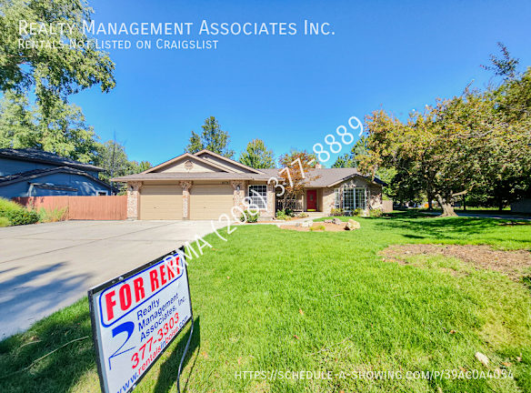 1878 E Spinnaker Ct - Boise, ID