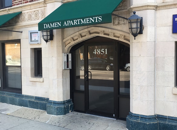 Damen Apartments - Chicago, IL