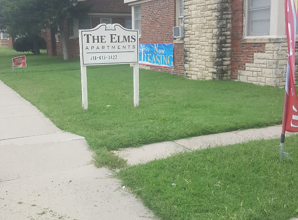 The Elms Apartment - Wichita, KS