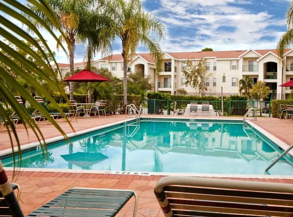 College Park Apartments - Naples, FL