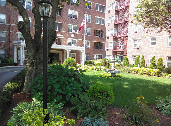George Washington Apts Apartments - Forest Hills, NY