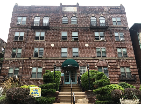 Spruce Manor Apartments - Philadelphia, PA