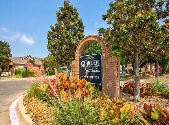 Garden Gate Apartments - Fort Worth, TX