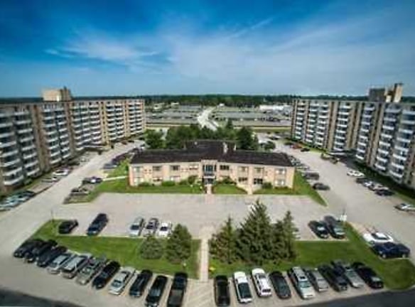 Bishop Park Apartments - Willoughby Hills, OH