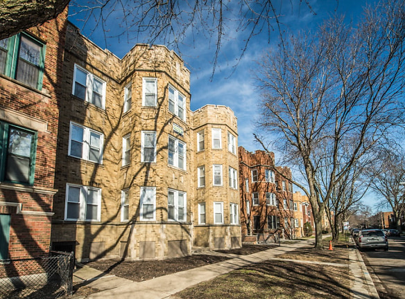 7748 S East End - Chicago, IL