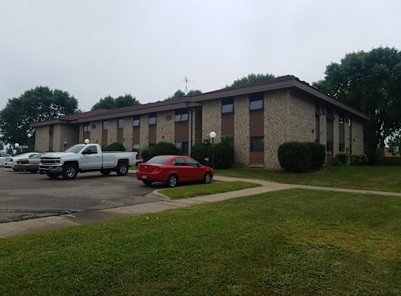 Poplar Ridge Apartments - Young America, MN