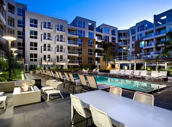 Avalon West Hollywood Apartments - West Hollywood, CA