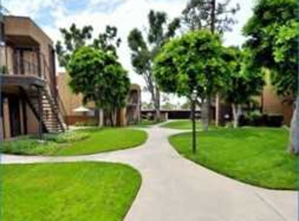 Brookstone Apartment Homes - Buena Park, CA