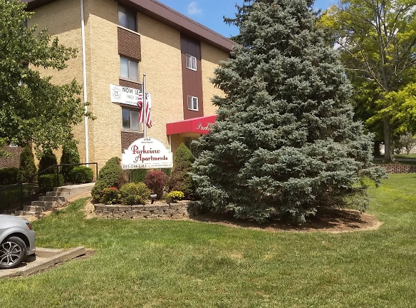 Parkview Apartments - Bloomington, IN