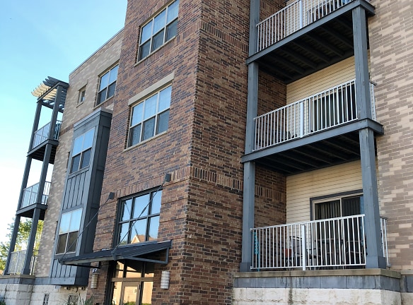 Cannery Square Apartments - Sun Prairie, WI