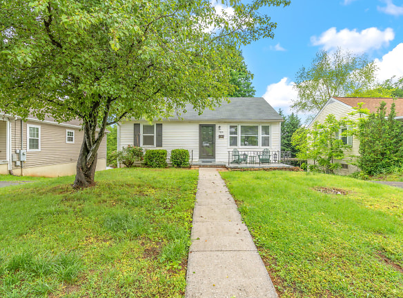 1035 Oglewood Ave - Knoxville, TN