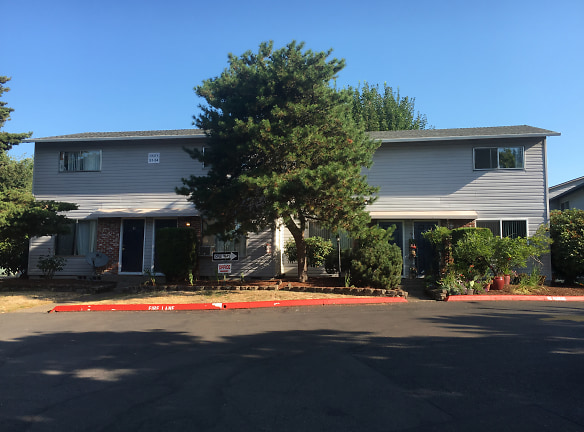Clipper Ridge Apartments - Oregon City, OR