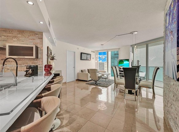 150 Sunny Isles Blvd unit 1-901 - Sunny Isles Beach, FL