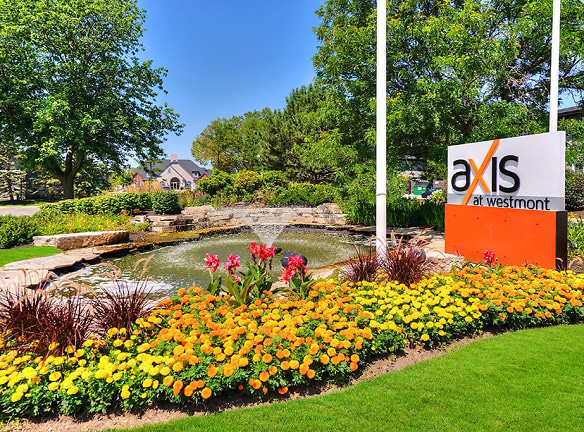 Axis At Westmont - Westmont, IL