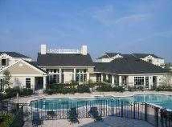 Wellesley Apartments - Orlando, FL