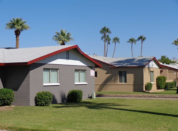 Pinchot Greens Luxury Homes & Apartments - Phoenix, AZ