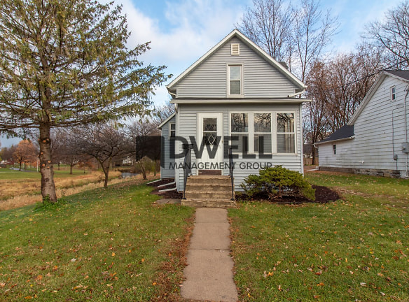 224 9th Ave NW - Rochester, MN