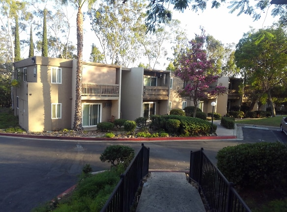 Rimrock Apartments - La Mesa, CA