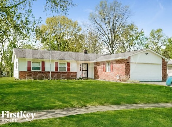 8233 Rumford Rd - Indianapolis, IN
