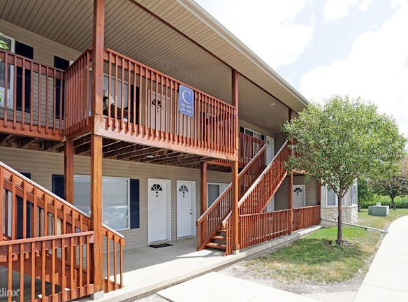 711 N 1st St - Eldridge, IA