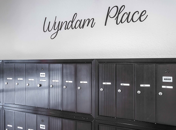 Wyndam Place Senior Residence Apartments - Lawrence, KS