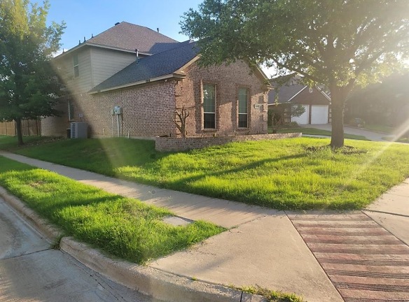 4308 Old Kent Ct - Fort Worth, TX
