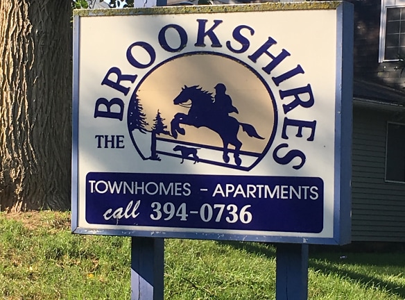Brookshires Townhomes Apartments - Lansing, MI