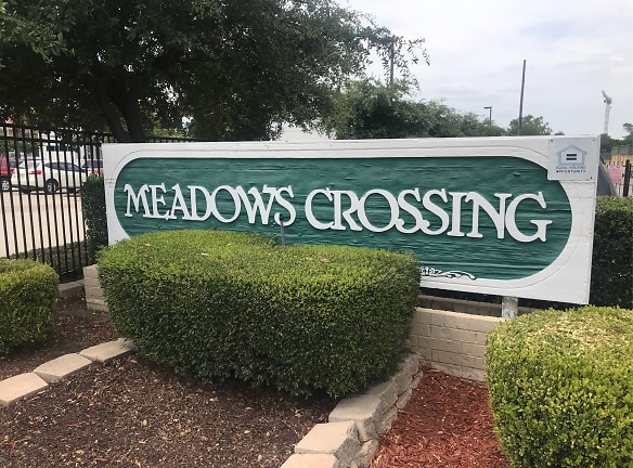 Meadows Crossing Apartments - Dallas, TX