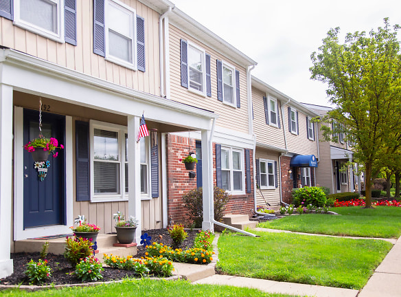 Meadowfield Townhomes Apartments - Rochester Hills, MI