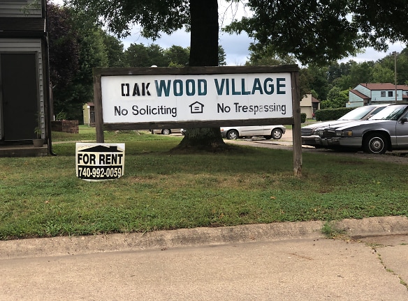 Oakwood Village Apartments - Parkersburg, WV