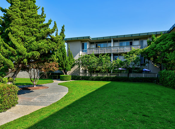 Tradewinds Apartments - Foster City, CA
