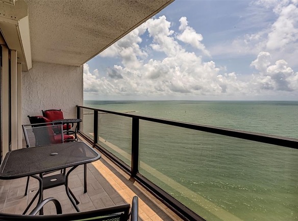 450 S Gulfview Blvd #1702 - Clearwater, FL