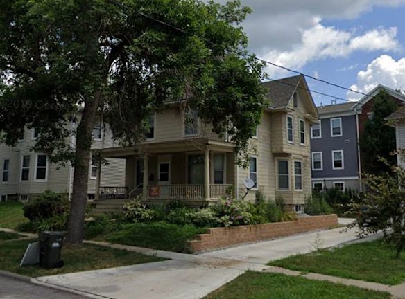 308 S Governor St - Iowa City, IA