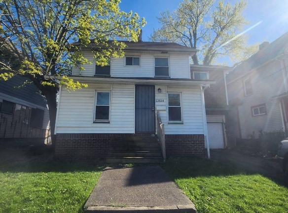12514 Parkhill Ave - Cleveland, OH