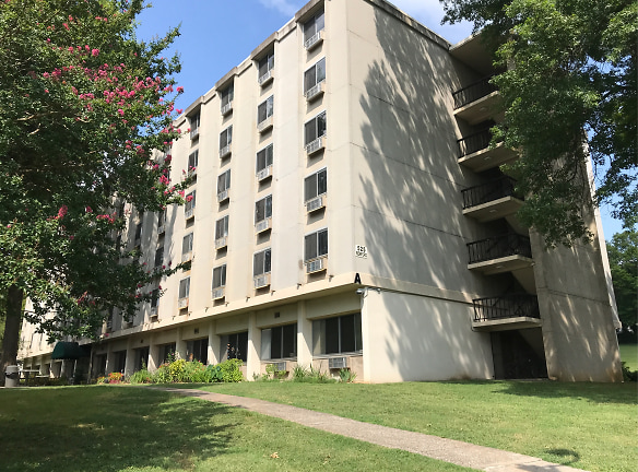 Cagle Terrace Apartments - Knoxville, TN