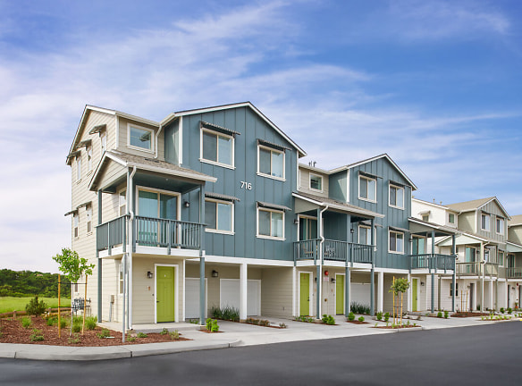 Blue Oak Apartments - Paso Robles, CA